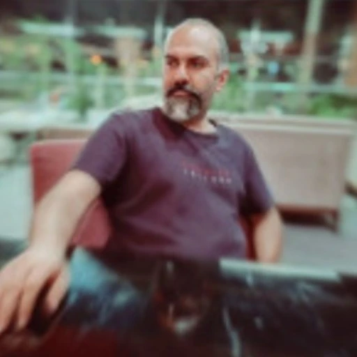 سعادت نیک اقبالی
